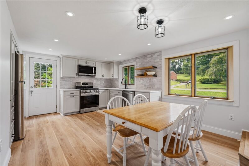 6105 Crestmont Drive — photo 6
