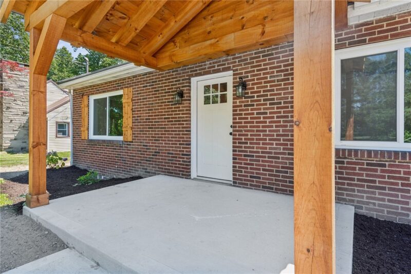 4533 Ridgeview Dr — photo 2