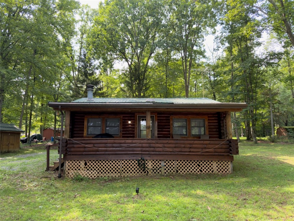 152 Johnston Ln — photo 1