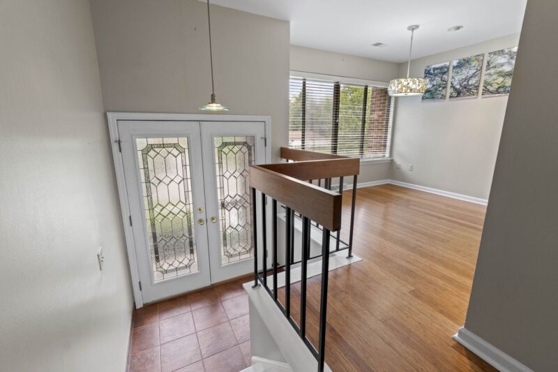 876 FAIRWAYS DRIVE — photo 2
