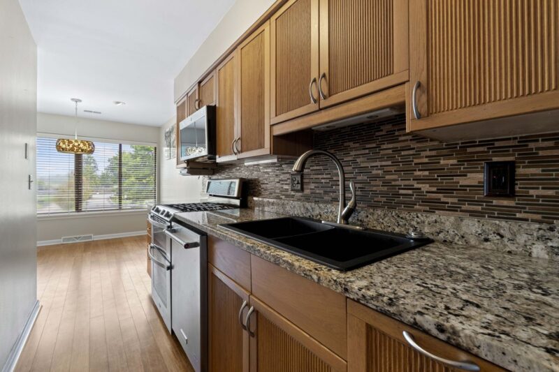 876 FAIRWAYS DRIVE — photo 7