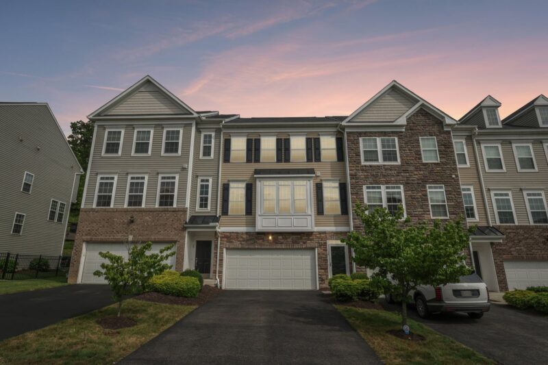 18 Remington DRIVE — photo 2