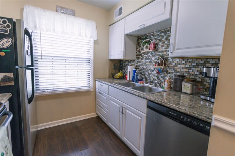 450 Country View Ct — photo 6