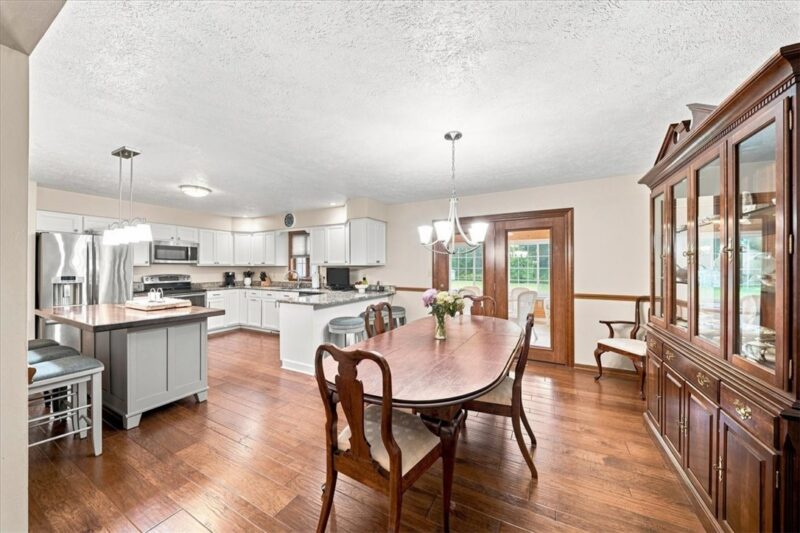 241 Catalina Dr — photo 7