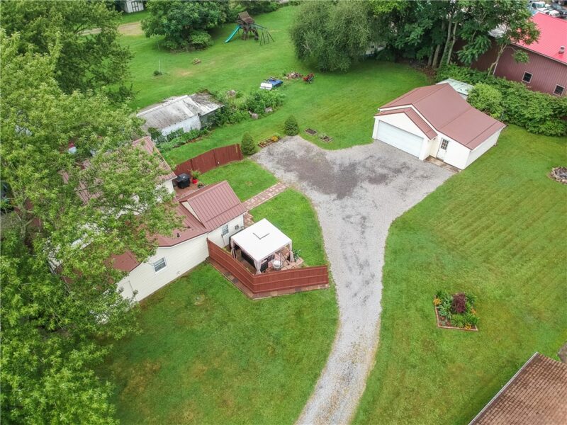 1675 Brighton Rd — photo 2