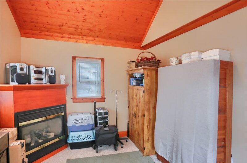 1675 Brighton Rd — photo 8