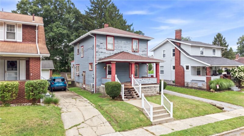 85 Flowers Ave — photo 2