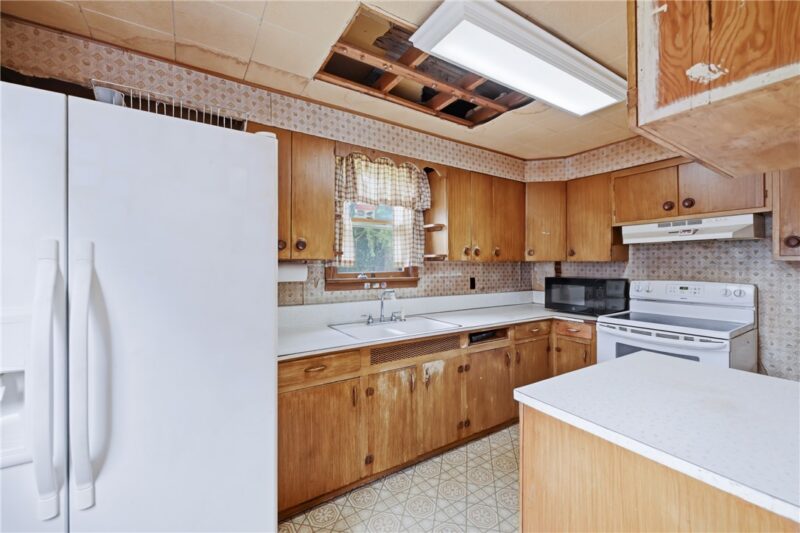85 Flowers Ave — photo 7