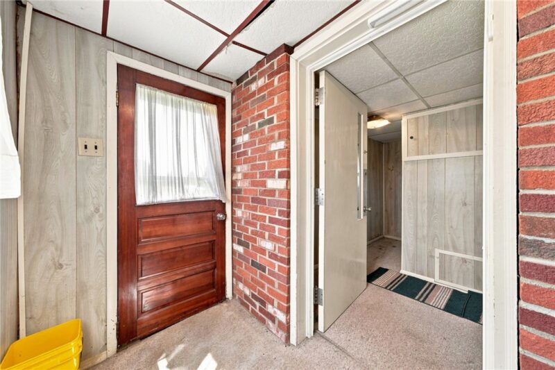 5 HORTON ST — photo 2