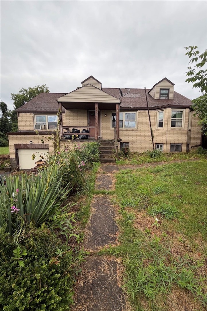 1319 Oakridge Rd — photo 1