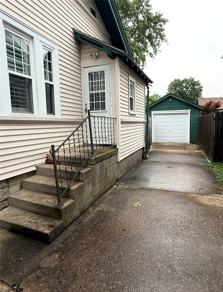 89 Central Ln — photo 2
