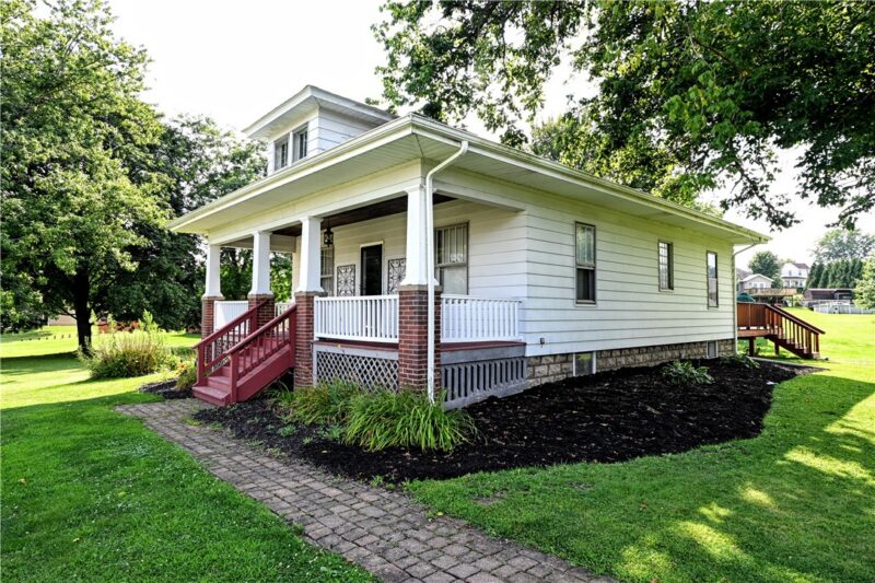 312 Athena Drive — photo 2