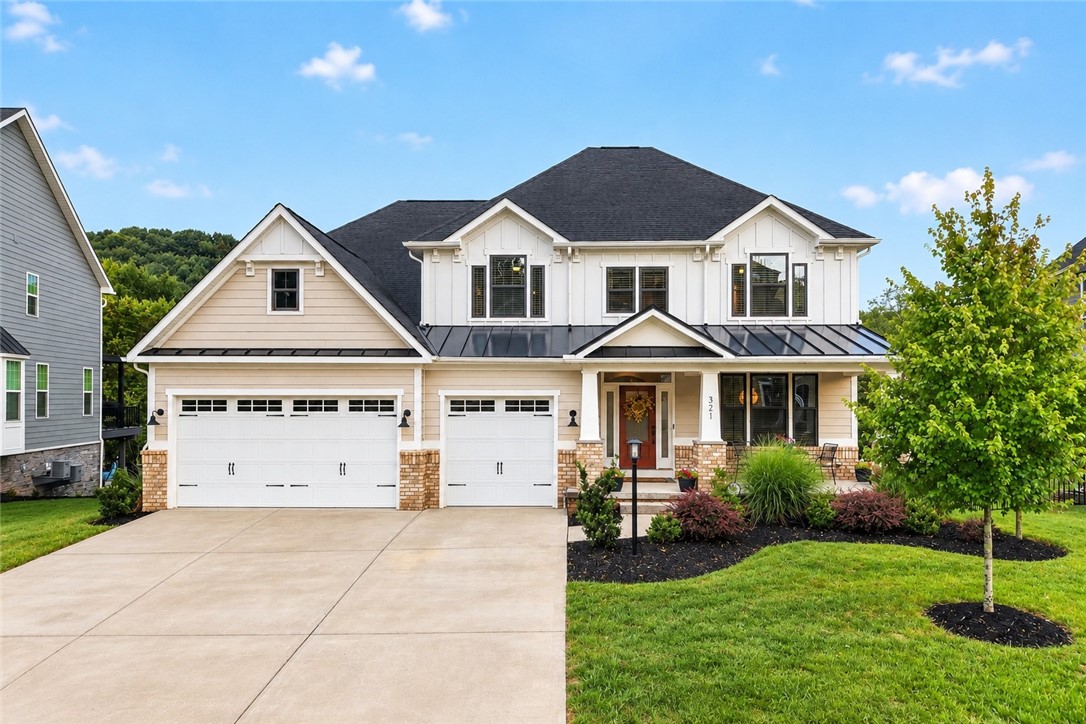321 Crest Ln — photo 1