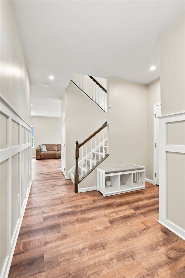 208 Regency Drive — photo 5