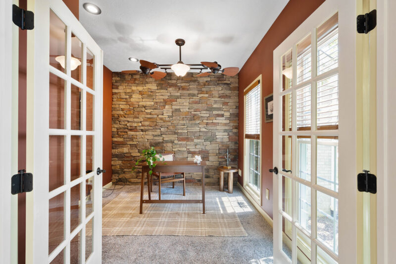 2025 Ridge Road — photo 5