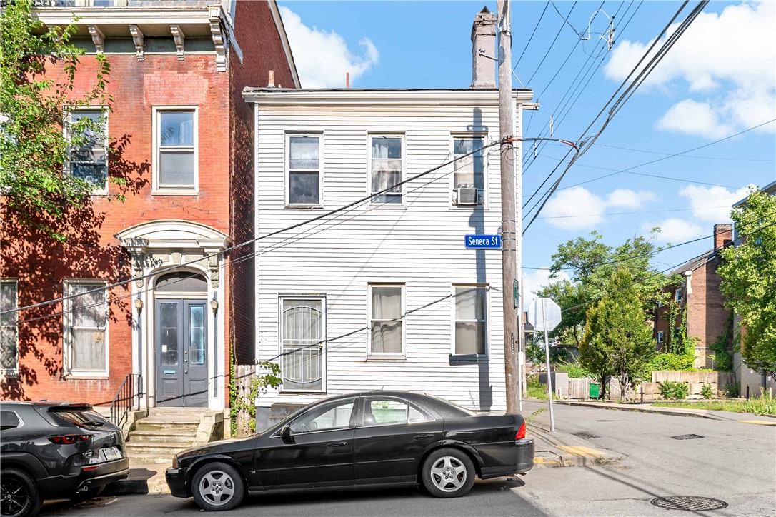 114 Seneca St — photo 1