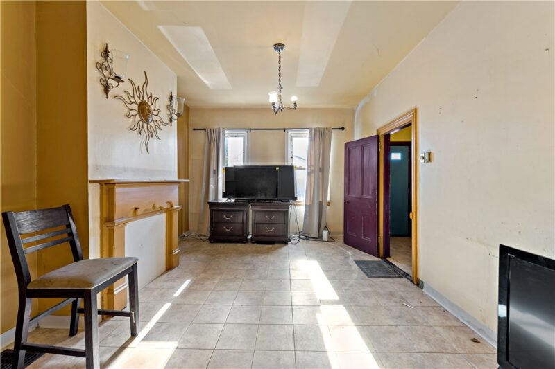 114 Seneca St — photo 5