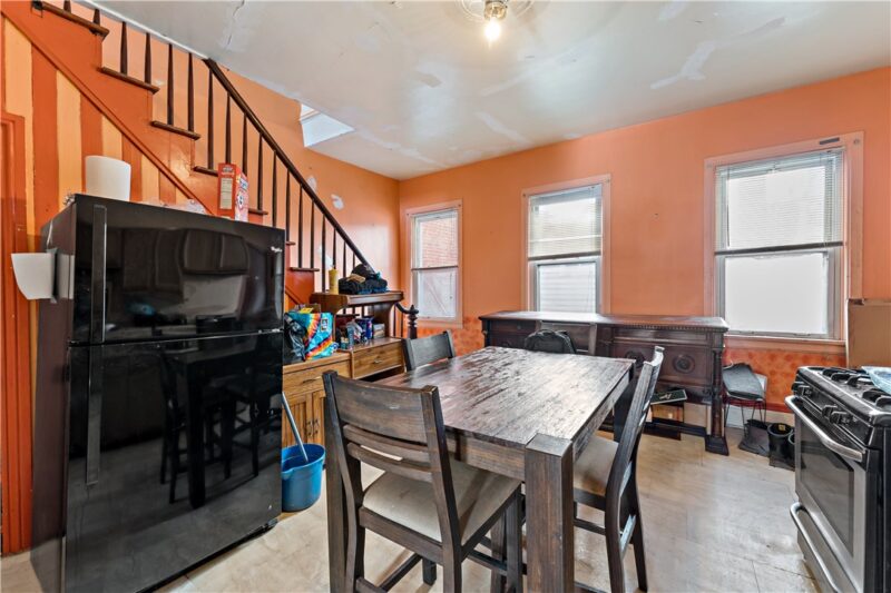 114 Seneca St — photo 7