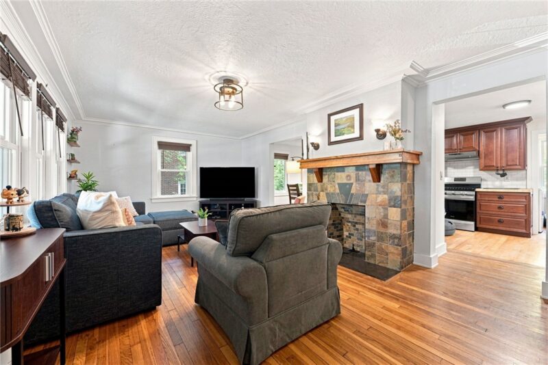 356 Bracken Ave — photo 5