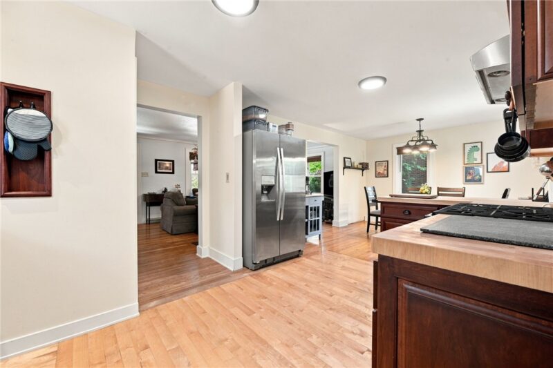 356 Bracken Ave — photo 8