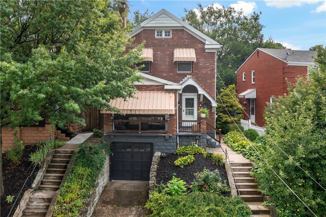451 Overbrook Blvd — photo 1