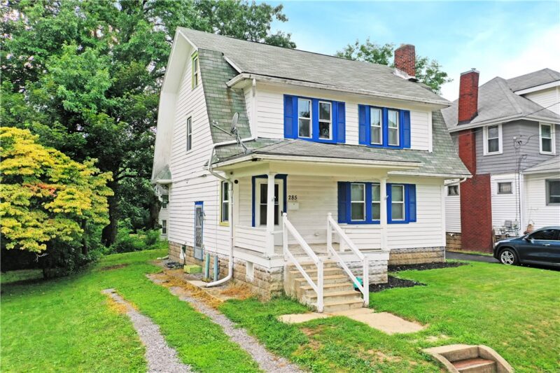 285 Independence Ct — photo 2