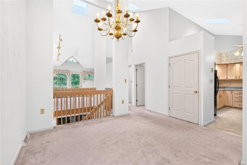 313 Vista Drive — photo 4