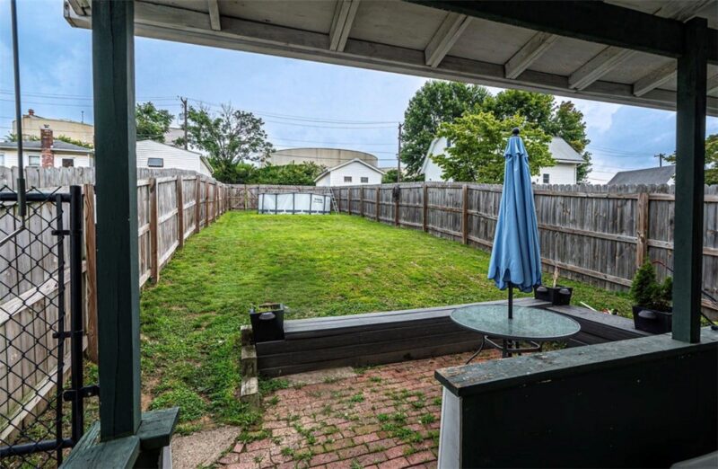 927 Roup Avenue — photo 2