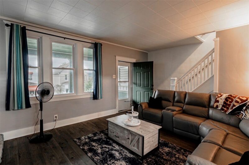 927 Roup Avenue — photo 5