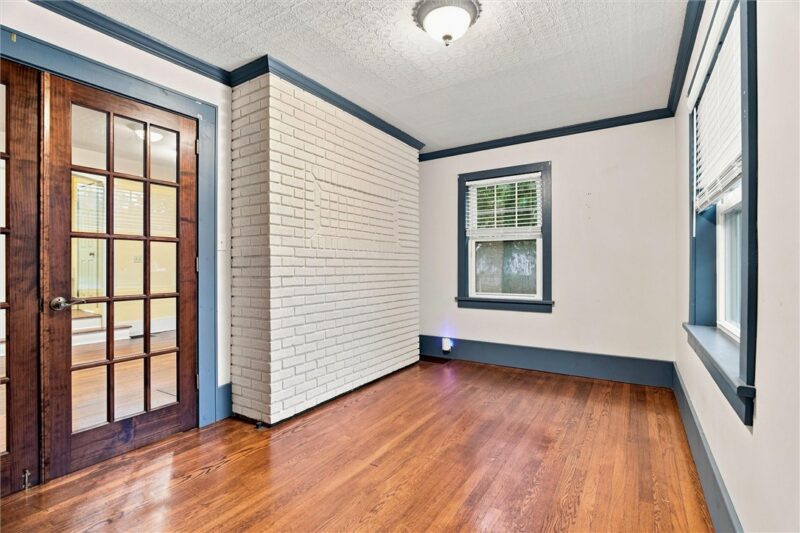 69 Chambers Ave — photo 5