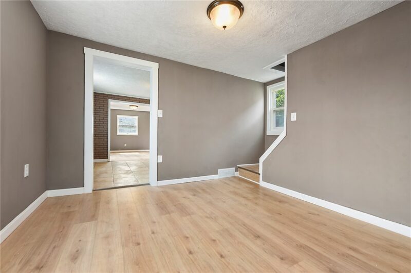 509 Division Avenue — photo 6