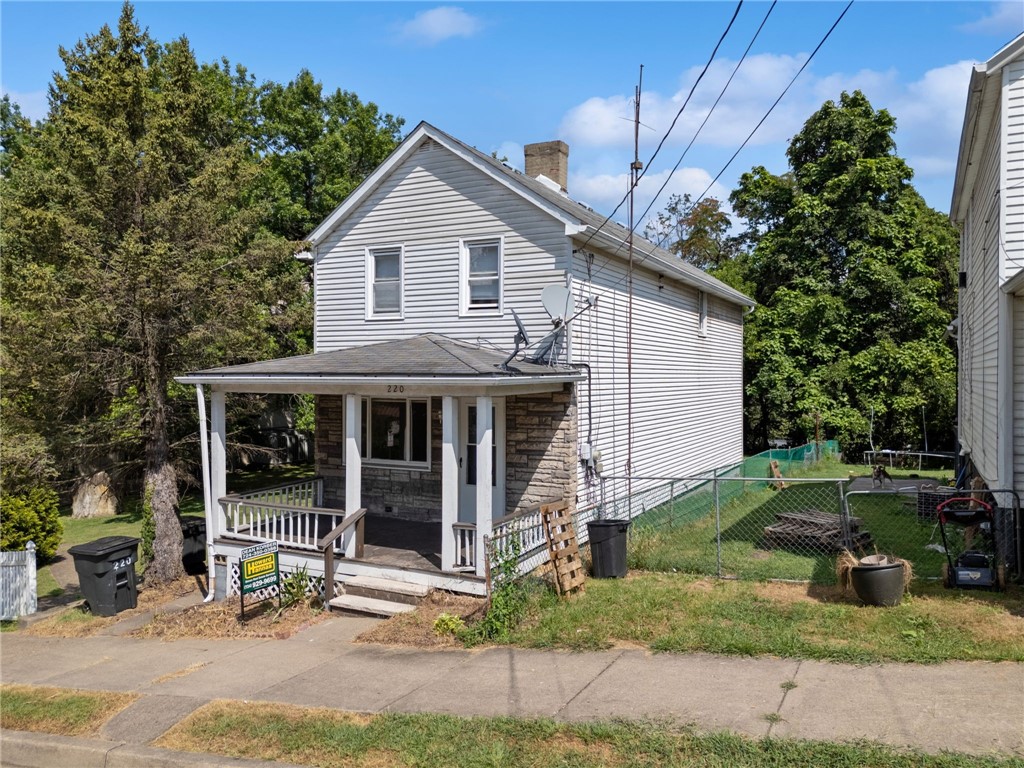 220 ONEIDA STREET — photo 1