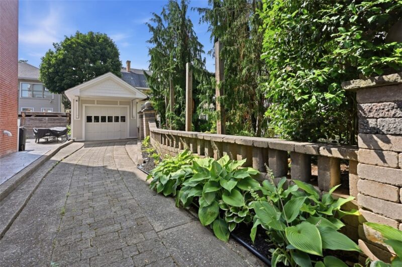 209 Virginia Avenue — photo 2