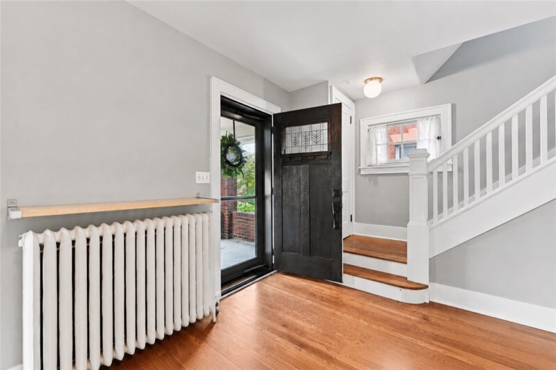 6341 Burchfield Ave — photo 4
