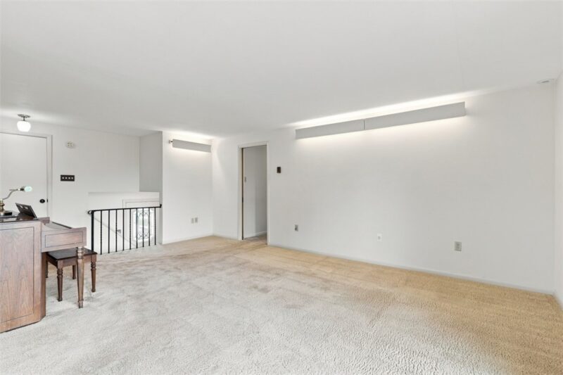 251 Alcott Dr — photo 5