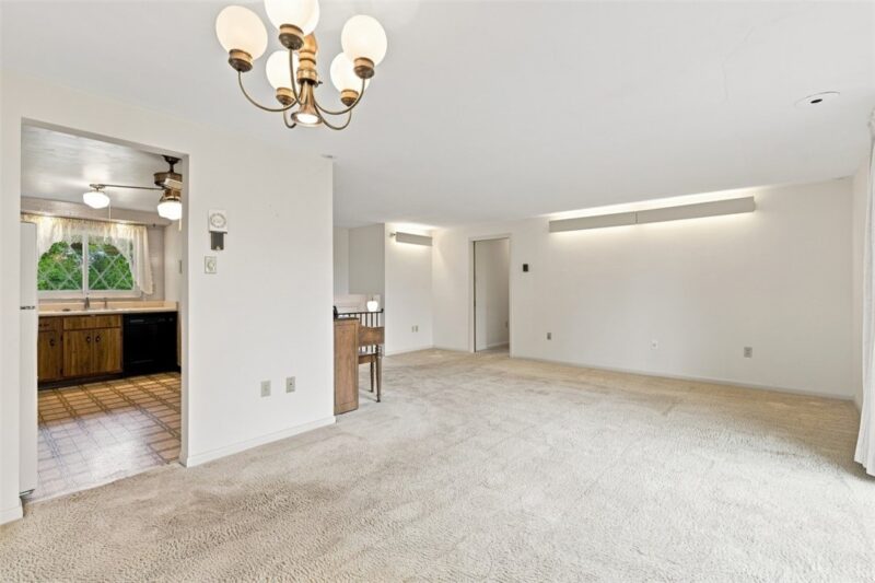 251 Alcott Dr — photo 8