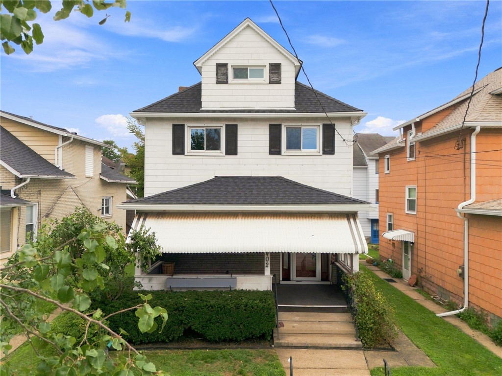 402 Franklin Ave — photo 1