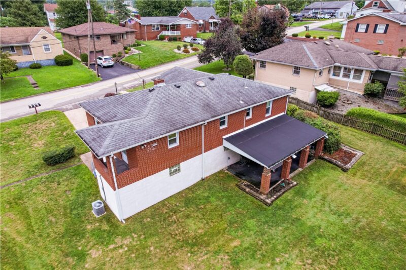 213 Margaret Ave — photo 8