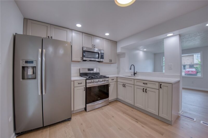 442 Enright Ct — photo 3