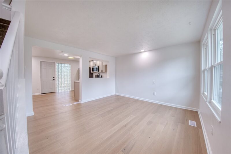 442 Enright Ct — photo 7