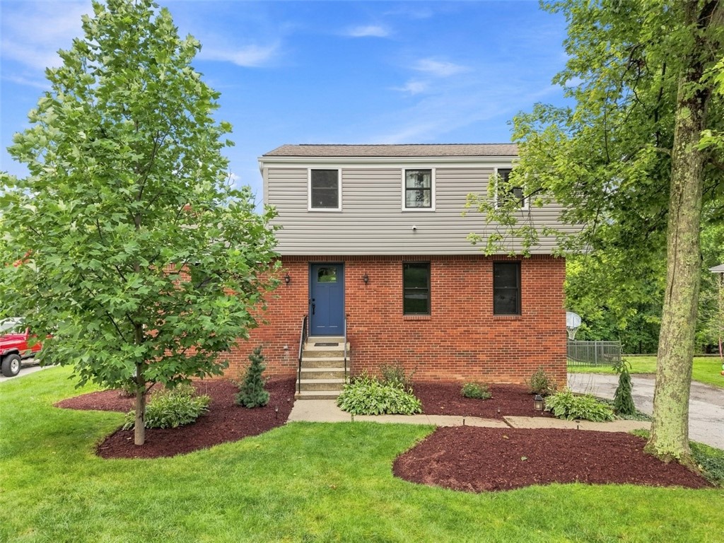 411 Laurel Dr — photo 1