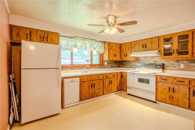 181 Firden Ln — photo 4