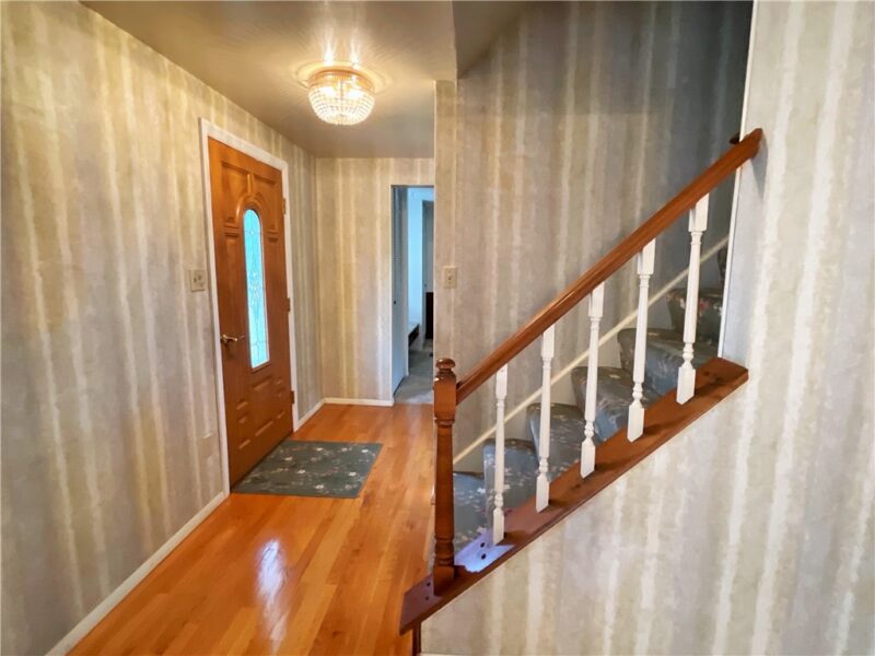 435 FRUITWOOD DRIVE — photo 3