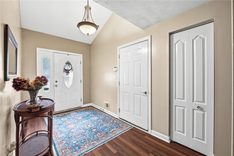 147 Aberdeen Dr — photo 4