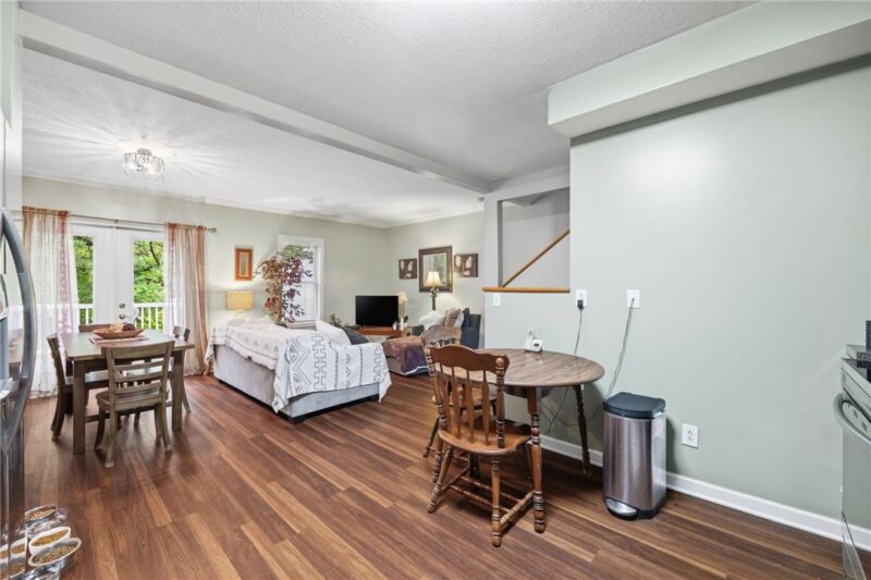 147 Aberdeen Dr — photo 6