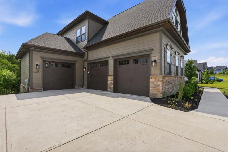 123 Abigail DRIVE — photo 3