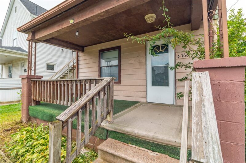 768 Baldwin Ave — photo 2