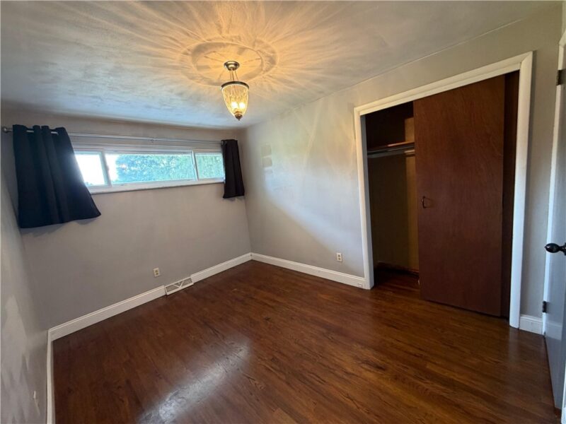 133 Harbison Rd — photo 3