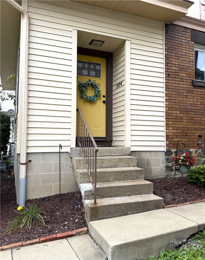 304 N 2nd St — photo 5