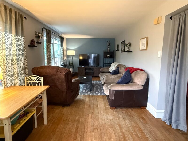 304 N 2nd St — photo 8